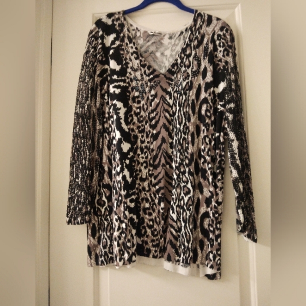 Peter Nygard Top